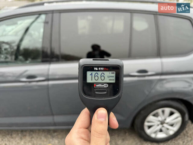 Серый Фольксваген Туран, объемом двигателя 2 л и пробегом 185 тыс. км за 22500 $, фото 26 на Automoto.ua