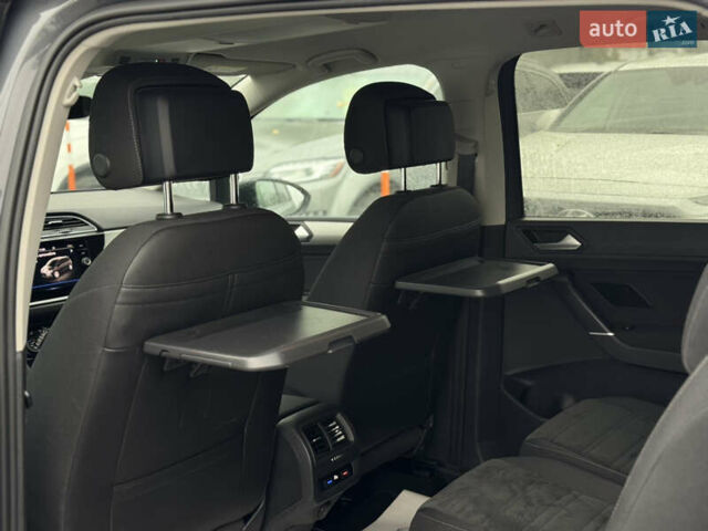 Серый Фольксваген Туран, объемом двигателя 2 л и пробегом 185 тыс. км за 22500 $, фото 18 на Automoto.ua