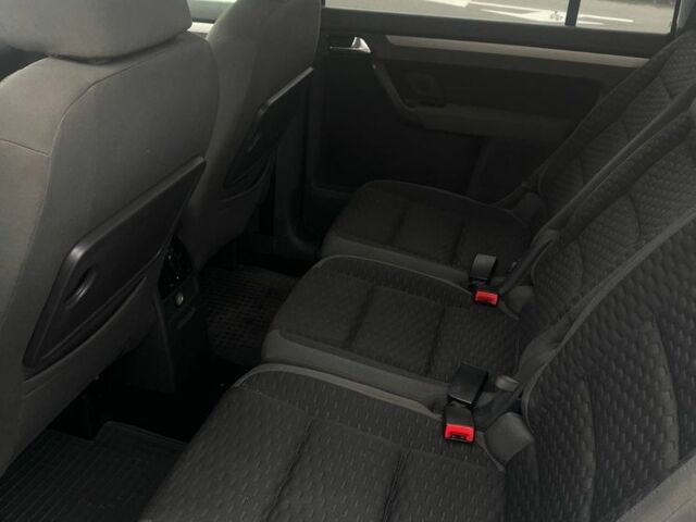 Серый Фольксваген Туран, объемом двигателя 1.4 л и пробегом 192 тыс. км за 6300 $, фото 9 на Automoto.ua