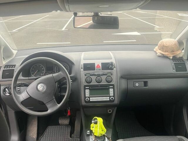 Серый Фольксваген Туран, объемом двигателя 1.4 л и пробегом 192 тыс. км за 6300 $, фото 11 на Automoto.ua