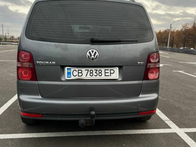 Серый Фольксваген Туран, объемом двигателя 1.4 л и пробегом 192 тыс. км за 6300 $, фото 5 на Automoto.ua