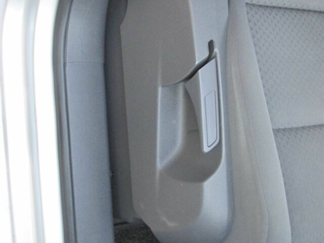 Серый Фольксваген Туран, объемом двигателя 1.6 л и пробегом 230 тыс. км за 6500 $, фото 13 на Automoto.ua