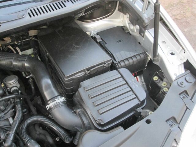 Серый Фольксваген Туран, объемом двигателя 1.6 л и пробегом 230 тыс. км за 6500 $, фото 11 на Automoto.ua