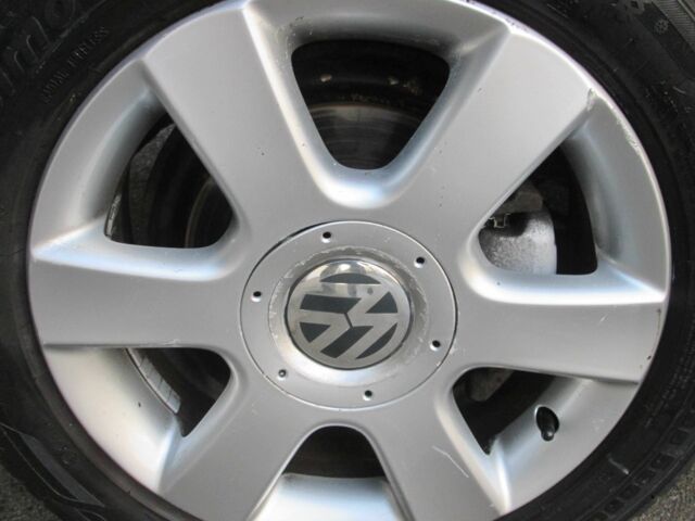 Серый Фольксваген Туран, объемом двигателя 1.6 л и пробегом 230 тыс. км за 6500 $, фото 7 на Automoto.ua