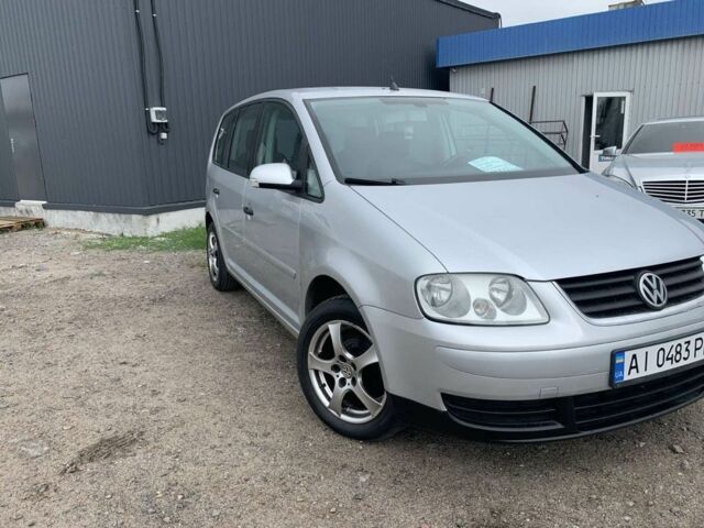 Сірий Фольксваген Туран, об'ємом двигуна 1.9 л та пробігом 260 тис. км за 5900 $, фото 1 на Automoto.ua