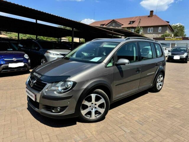 Серый Фольксваген Туран, объемом двигателя 1.4 л и пробегом 198 тыс. км за 7900 $, фото 3 на Automoto.ua