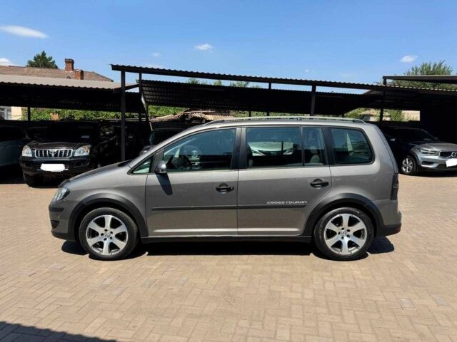 Серый Фольксваген Туран, объемом двигателя 1.4 л и пробегом 198 тыс. км за 7900 $, фото 4 на Automoto.ua