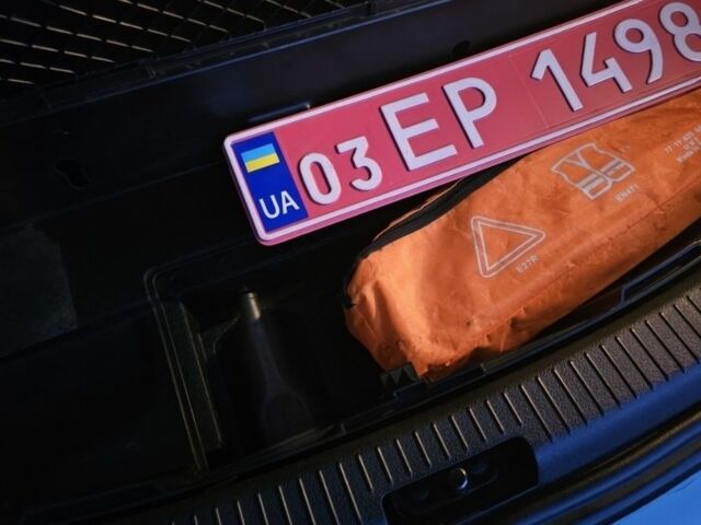 Серый Фольксваген Туран, объемом двигателя 2 л и пробегом 334 тыс. км за 8800 $, фото 18 на Automoto.ua