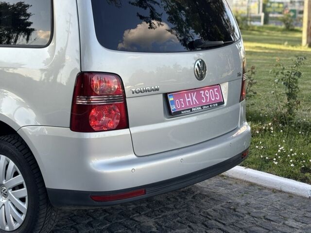 Серый Фольксваген Туран, объемом двигателя 1.4 л и пробегом 244 тыс. км за 6300 $, фото 10 на Automoto.ua