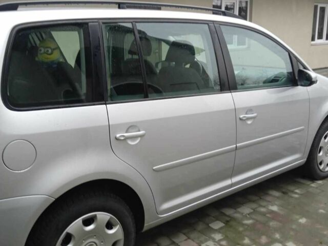 Серый Фольксваген Туран, объемом двигателя 1.9 л и пробегом 316 тыс. км за 8550 $, фото 6 на Automoto.ua