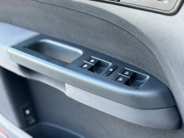 Серый Фольксваген Туран, объемом двигателя 1.4 л и пробегом 244 тыс. км за 6300 $, фото 20 на Automoto.ua