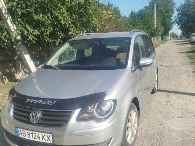 Серый Фольксваген Туран, объемом двигателя 1.9 л и пробегом 302 тыс. км за 6700 $, фото 7 на Automoto.ua
