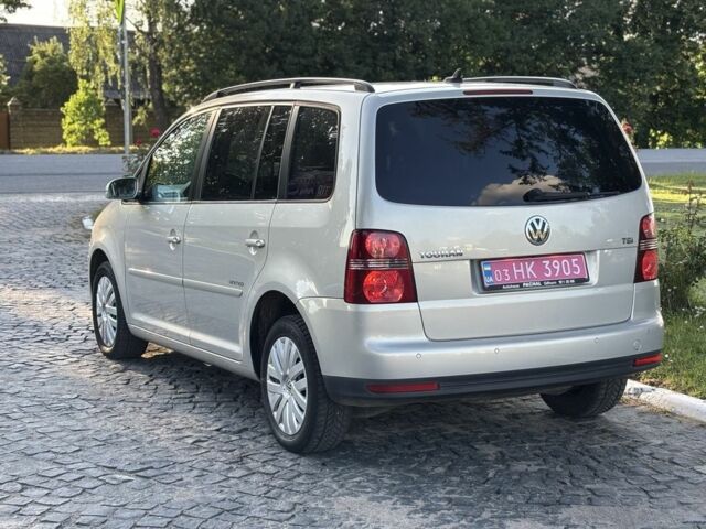 Серый Фольксваген Туран, объемом двигателя 1.4 л и пробегом 244 тыс. км за 6300 $, фото 8 на Automoto.ua