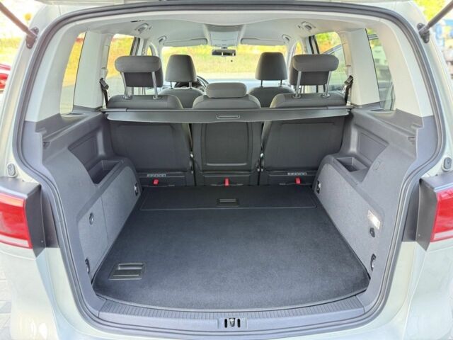 Серый Фольксваген Туран, объемом двигателя 1.4 л и пробегом 210 тыс. км за 10900 $, фото 6 на Automoto.ua