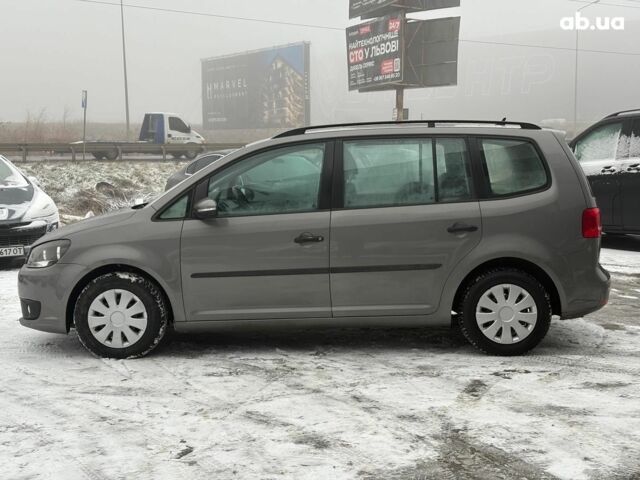 Сірий Фольксваген Туран, об'ємом двигуна 1.6 л та пробігом 276 тис. км за 8990 $, фото 10 на Automoto.ua