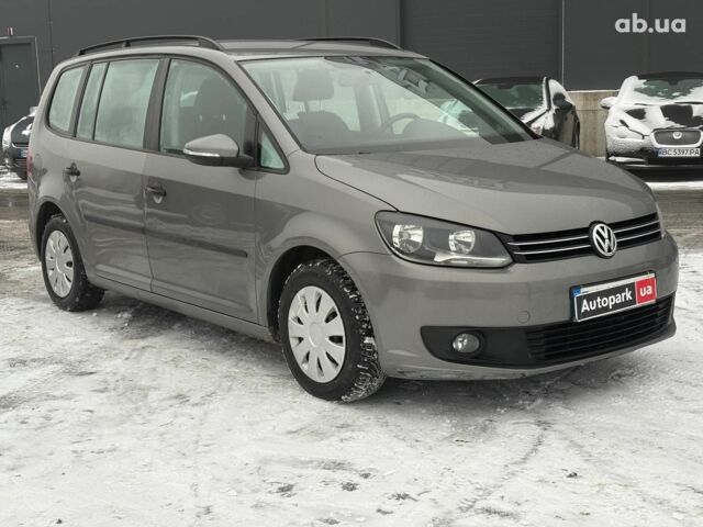 Сірий Фольксваген Туран, об'ємом двигуна 1.6 л та пробігом 276 тис. км за 8990 $, фото 2 на Automoto.ua
