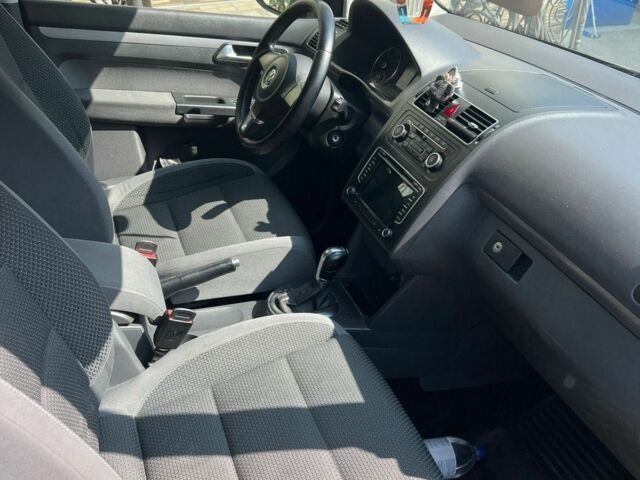 Сірий Фольксваген Туран, об'ємом двигуна 1.6 л та пробігом 205 тис. км за 10350 $, фото 4 на Automoto.ua