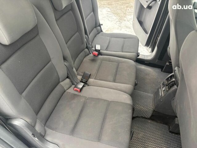 Сірий Фольксваген Туран, об'ємом двигуна 1.6 л та пробігом 276 тис. км за 8990 $, фото 27 на Automoto.ua