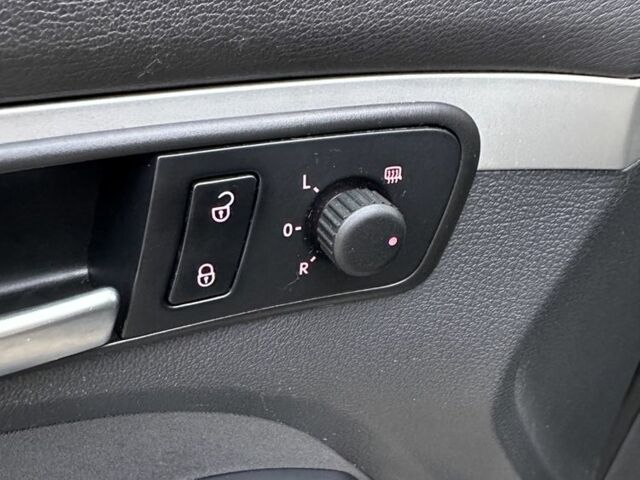 Серый Фольксваген Туран, объемом двигателя 2 л и пробегом 132 тыс. км за 13800 $, фото 8 на Automoto.ua