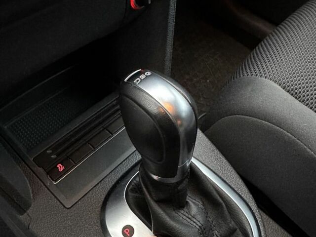 Серый Фольксваген Туран, объемом двигателя 2 л и пробегом 132 тыс. км за 13800 $, фото 11 на Automoto.ua