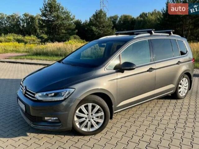 Серый Фольксваген Туран, объемом двигателя 1.4 л и пробегом 181 тыс. км за 14000 $, фото 2 на Automoto.ua