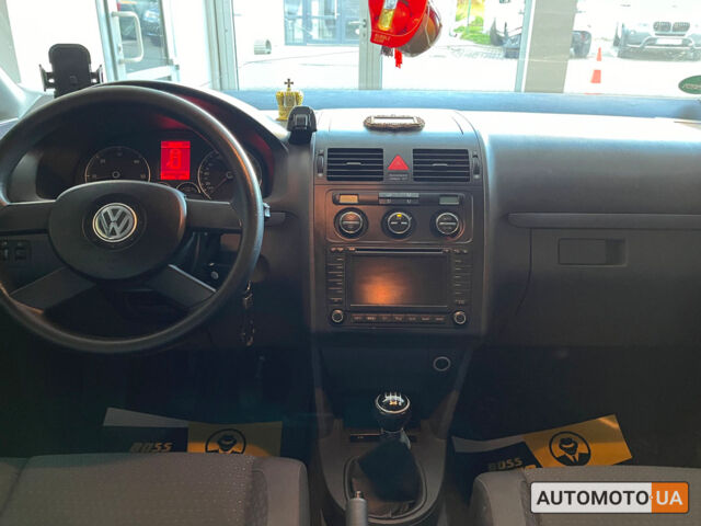 Синий Фольксваген Туран, объемом двигателя 2 л и пробегом 218 тыс. км за 6300 $, фото 13 на Automoto.ua