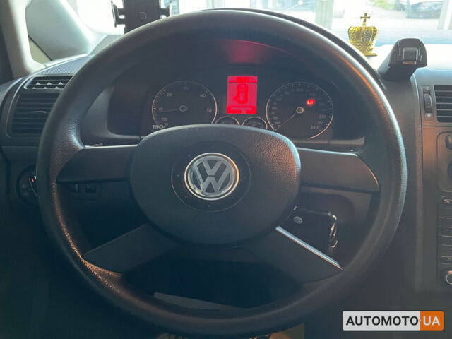 Синий Фольксваген Туран, объемом двигателя 2 л и пробегом 218 тыс. км за 6300 $, фото 15 на Automoto.ua