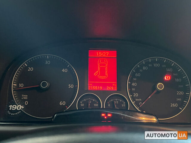 Синий Фольксваген Туран, объемом двигателя 2 л и пробегом 218 тыс. км за 6300 $, фото 16 на Automoto.ua