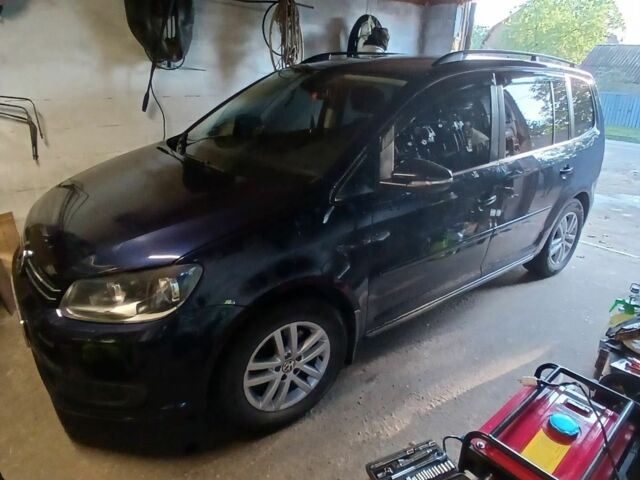 Фольксваген Туран 2012 в Василькове на Automoto.ua Синий Фольксваген Туран, объемом двигателя 1.4 л и пробегом 260 тыс. км за 7000 $, фото 3 на Automoto.ua