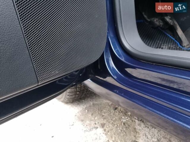 Синій Фольксваген Туран, об'ємом двигуна 1.6 л та пробігом 263 тис. км за 5200 $, фото 5 на Automoto.ua
