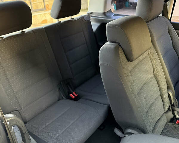 Синий Фольксваген Туран, объемом двигателя 1.6 л и пробегом 202 тыс. км за 4900 $, фото 13 на Automoto.ua