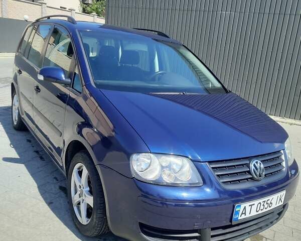 Синий Фольксваген Туран, объемом двигателя 1.6 л и пробегом 292 тыс. км за 5600 $, фото 22 на Automoto.ua