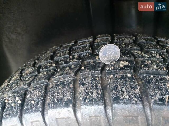 Синій Фольксваген Туран, об'ємом двигуна 1.6 л та пробігом 263 тис. км за 5200 $, фото 23 на Automoto.ua