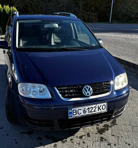 Синій Фольксваген Туран, об'ємом двигуна 1.9 л та пробігом 470 тис. км за 4900 $, фото 1 на Automoto.ua