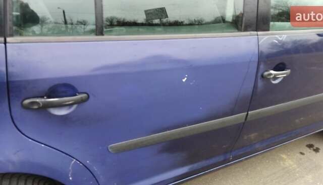 Синій Фольксваген Туран, об'ємом двигуна 1.9 л та пробігом 432 тис. км за 4900 $, фото 60 на Automoto.ua