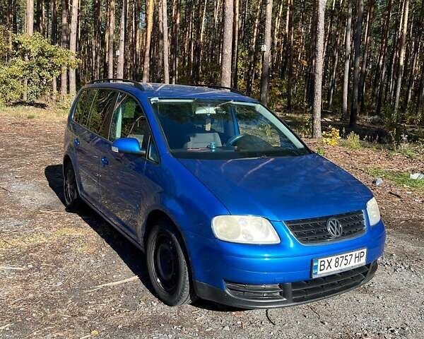 Синий Фольксваген Туран, объемом двигателя 1.6 л и пробегом 242 тыс. км за 5800 $, фото 9 на Automoto.ua