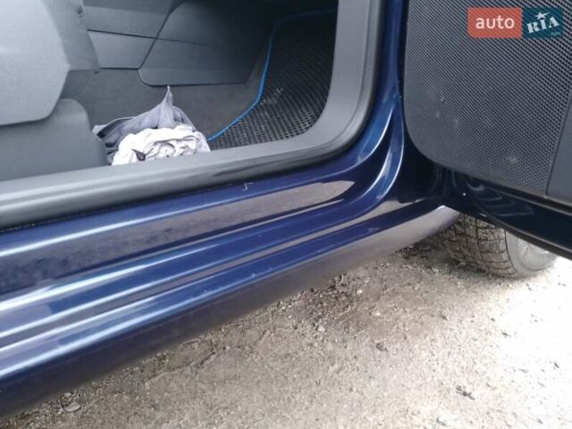 Синій Фольксваген Туран, об'ємом двигуна 1.6 л та пробігом 263 тис. км за 5200 $, фото 6 на Automoto.ua
