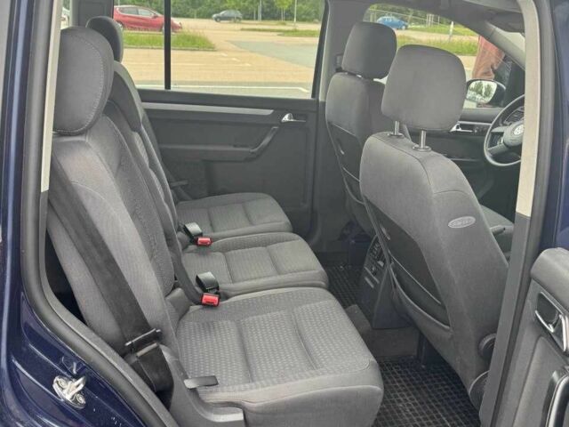 Синій Фольксваген Туран, об'ємом двигуна 1.9 л та пробігом 3 тис. км за 5000 $, фото 7 на Automoto.ua