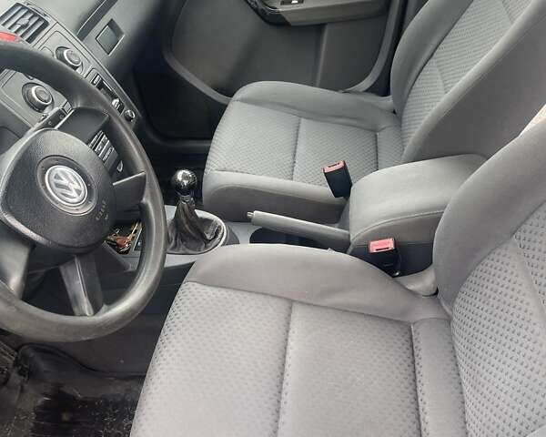 Синий Фольксваген Туран, объемом двигателя 1.9 л и пробегом 512 тыс. км за 4650 $, фото 9 на Automoto.ua