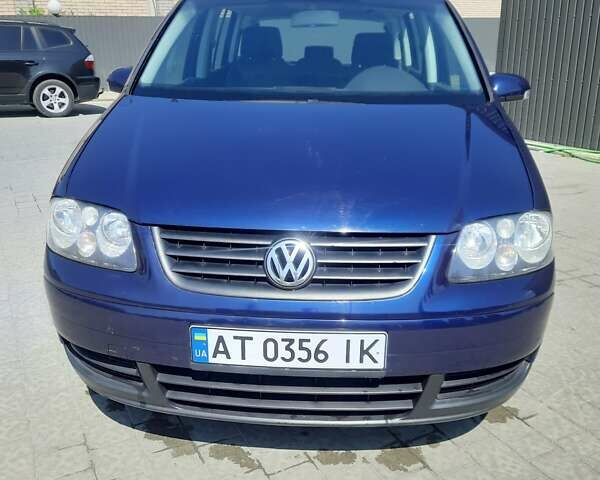 Синий Фольксваген Туран, объемом двигателя 1.6 л и пробегом 292 тыс. км за 5600 $, фото 7 на Automoto.ua