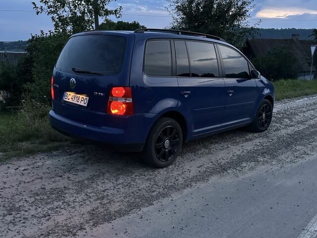 Синий Фольксваген Туран, объемом двигателя 1.6 л и пробегом 263 тыс. км за 6000 $, фото 3 на Automoto.ua