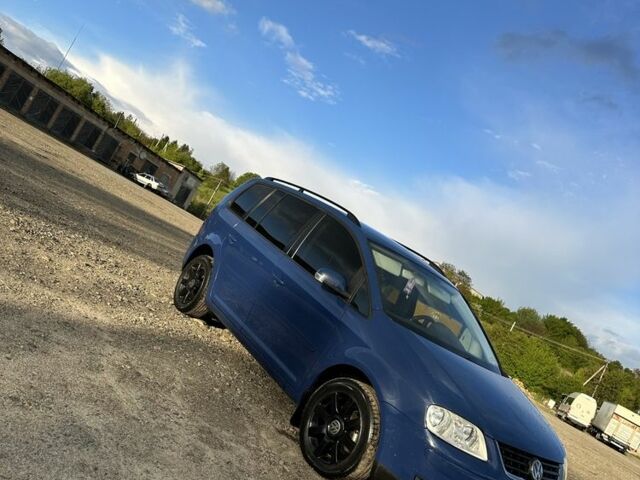 Синий Фольксваген Туран, объемом двигателя 1.6 л и пробегом 263 тыс. км за 6000 $, фото 10 на Automoto.ua