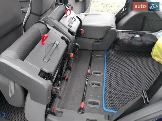 Синій Фольксваген Туран, об'ємом двигуна 1.6 л та пробігом 263 тис. км за 5200 $, фото 11 на Automoto.ua