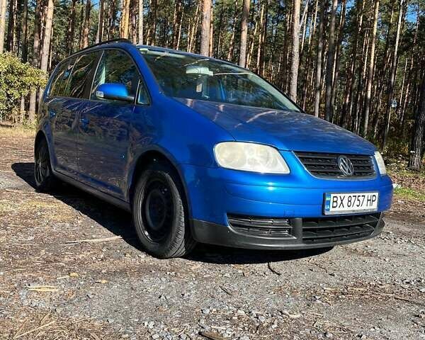 Синий Фольксваген Туран, объемом двигателя 1.6 л и пробегом 242 тыс. км за 5800 $, фото 8 на Automoto.ua