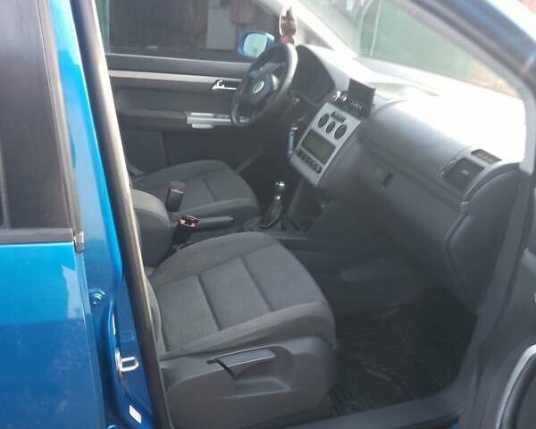 Синий Фольксваген Туран, объемом двигателя 1.6 л и пробегом 198 тыс. км за 5200 $, фото 31 на Automoto.ua