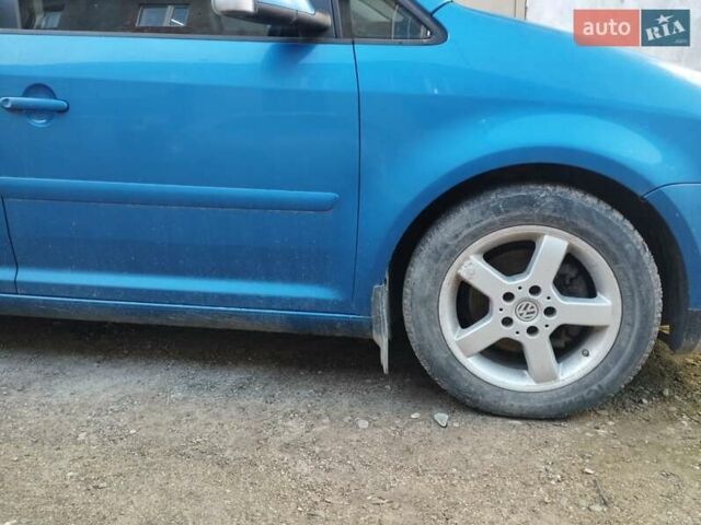 Синий Фольксваген Туран, объемом двигателя 1.9 л и пробегом 250 тыс. км за 4800 $, фото 10 на Automoto.ua
