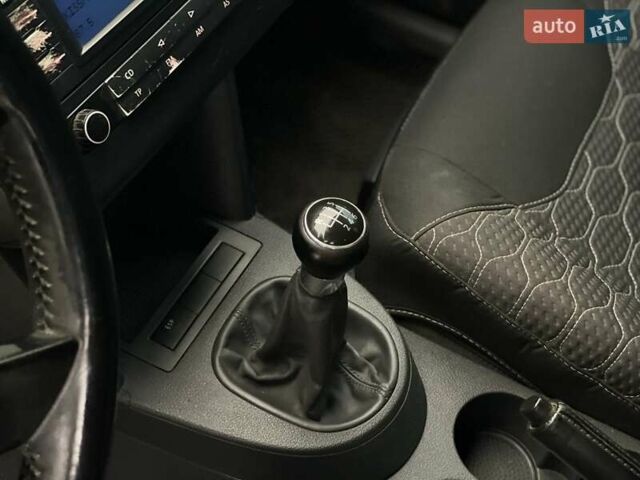 Синий Фольксваген Туран, объемом двигателя 1.9 л и пробегом 228 тыс. км за 3999 $, фото 15 на Automoto.ua