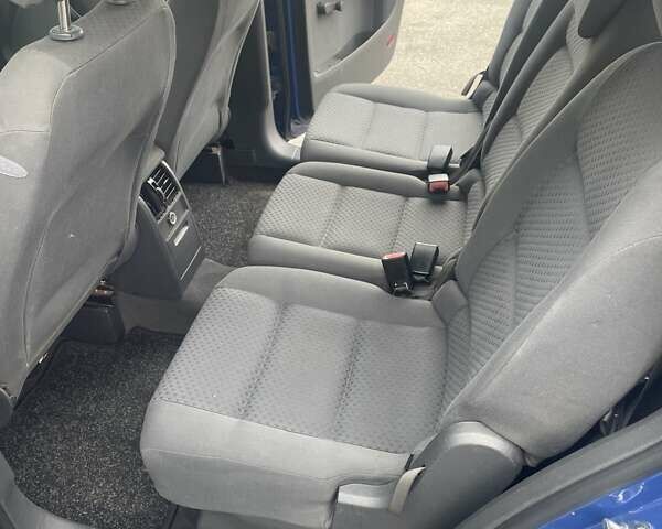 Синий Фольксваген Туран, объемом двигателя 1.9 л и пробегом 512 тыс. км за 4650 $, фото 8 на Automoto.ua