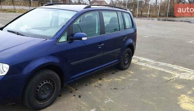 Синій Фольксваген Туран, об'ємом двигуна 1.9 л та пробігом 432 тис. км за 4900 $, фото 46 на Automoto.ua