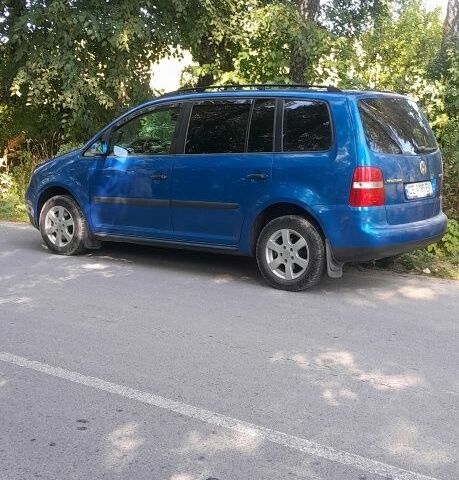 Синий Фольксваген Туран, объемом двигателя 1.6 л и пробегом 214 тыс. км за 5600 $, фото 8 на Automoto.ua